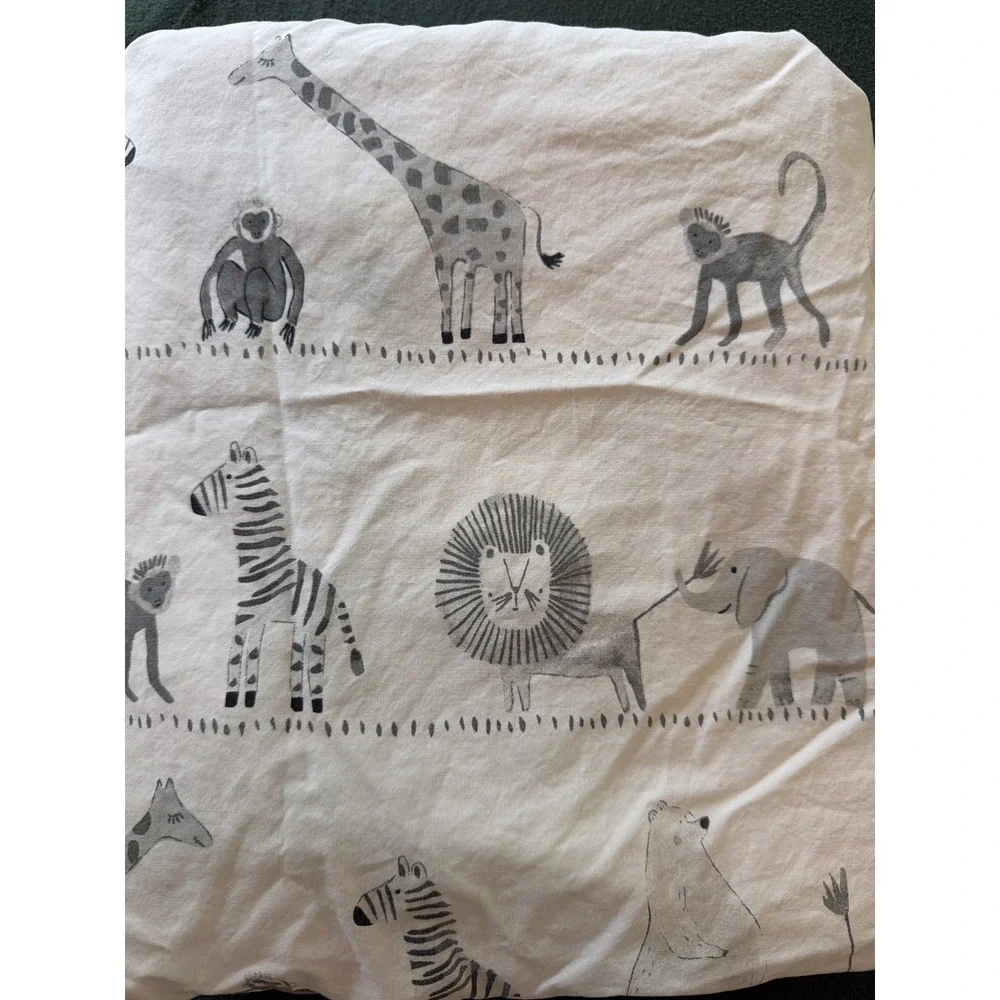 Pottery Barn Kids Organic Cotton Crib Fitted Sheet Safari Animal Grey Wh 52x27‎